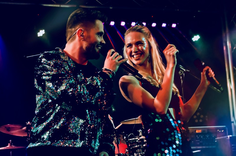 top uk party band, function band, london event band, live music, best wedding band, live music, modern wedding band, modern party band